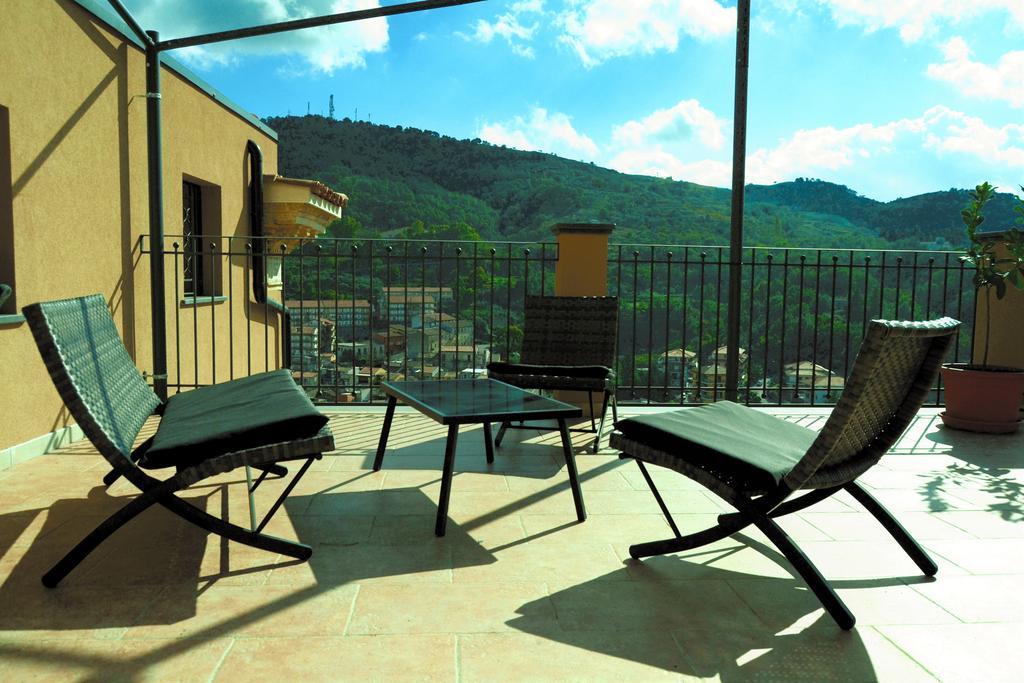 Cento Tari' Guest House Castiglione De Sicilia Exterior foto